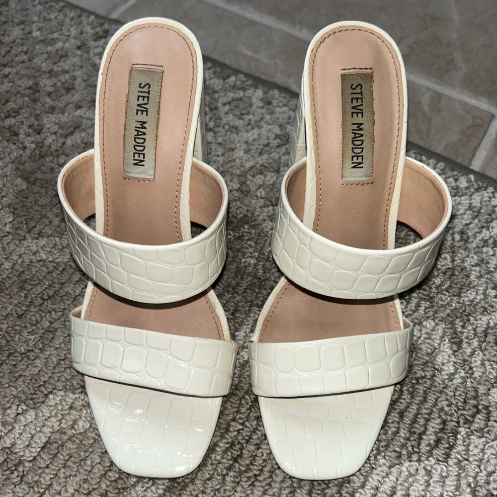 Steve Madden Taya White Crocodile Heel